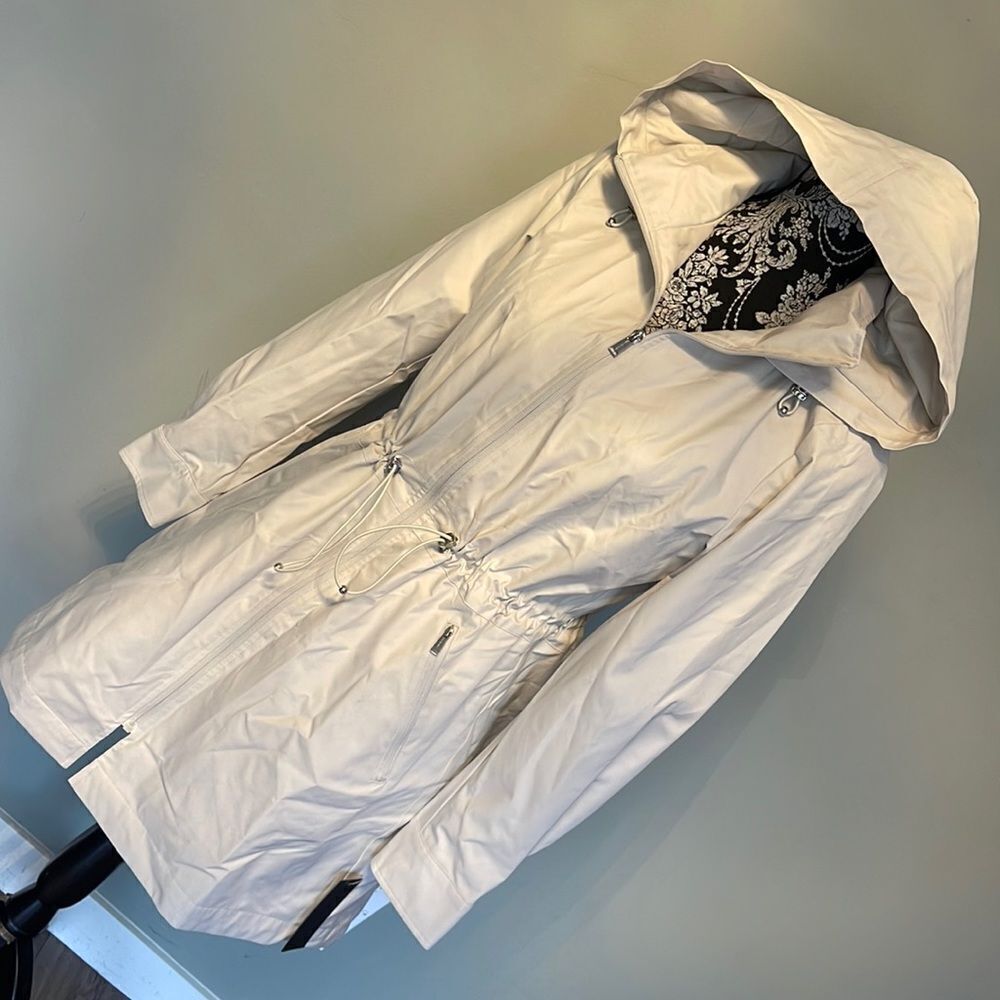 London Fog Trench Coat NEW Small